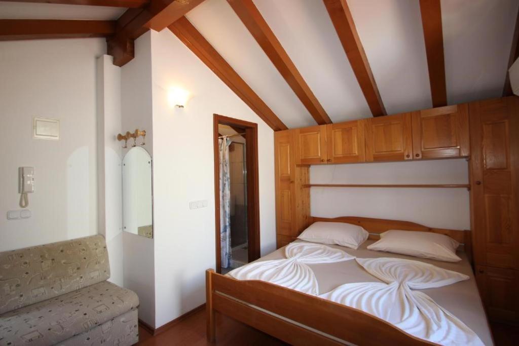 Lovely Studio Apartments Mali Raj Врсар Екстер'єр фото