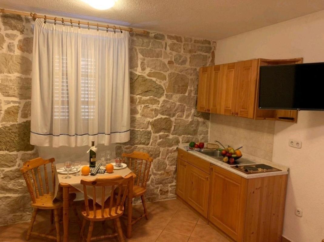 Lovely Studio Apartments Mali Raj Врсар Екстер'єр фото