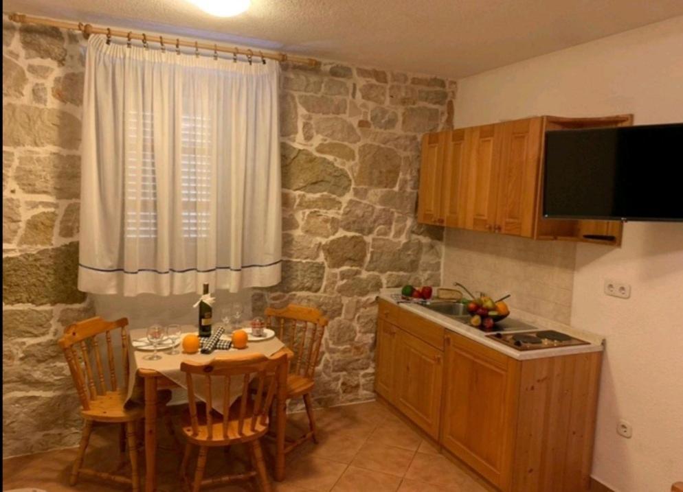 Lovely Studio Apartments Mali Raj Врсар Екстер'єр фото