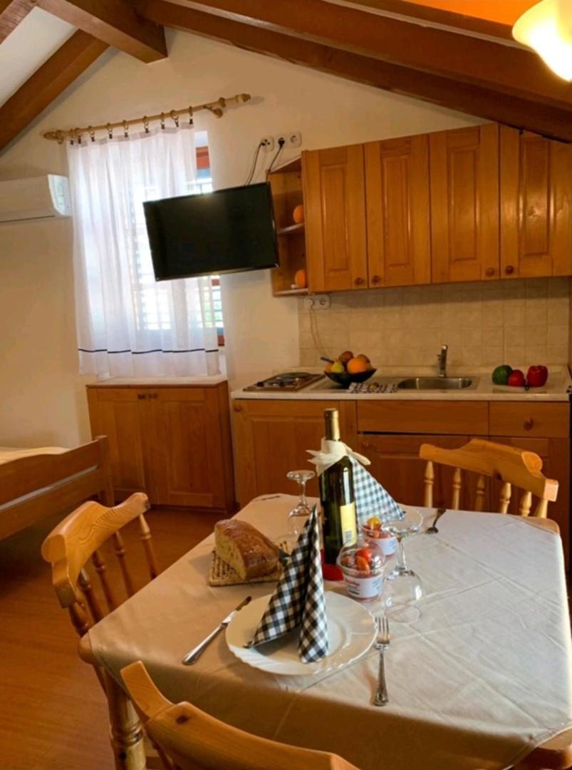 Lovely Studio Apartments Mali Raj Врсар Екстер'єр фото